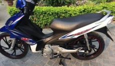 Bán chiếc xe Suzuki Axelo côn tay màu xanh trắng - Hà Nội