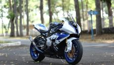 mình cần bán Siêu Phẩm của Việt Nam 🇩🇪 BMW S1000RR HP4 - Bình Dương