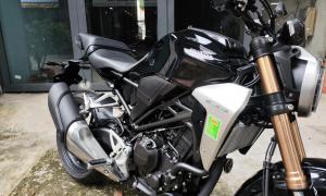 Cần bán xe CB300R 2020