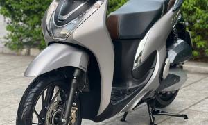 Cần bán xe SH Mode 125i ABS 2023 màu bạc nhám