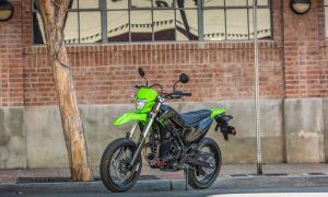 Cần bán Kawasaki KLX230SM & KLX230S – Chiến mã đa dụng, đậm chất chơi đường phố và địa hình!