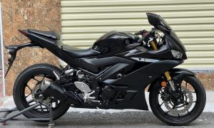 Cần bán Yamaha R3 2021 chính chủ đập thùng