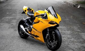 Cần bán Ducati Panigale 899 2015