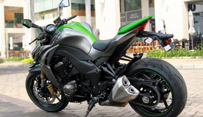 Kawasaki Z1000 date 2017 nguyên bản leng keng