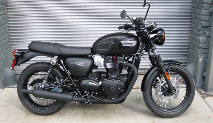 Triumph Bonneville T100 nhập khẩu nguyên bản