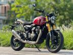 TRIUMPH SPEED 400 – HẢI QUAN CHÍNH NGẠCH, MỚI ĐẾN MỨC CHƯA ĐỔ XĂNG
