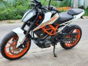 Cần bán KTM Duke 390 ABS ga điện 2018