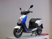 Xe máy điện Honda V2
