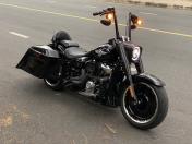 Bán xe Harley Fatboy 114 dk lần đầu 2019, độ bagger Batman.