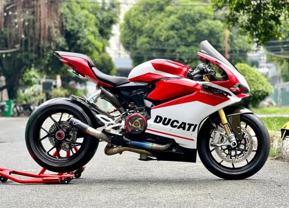 Cần bán Ducati Panigale 959 độ full 1299 HQCN BS SG