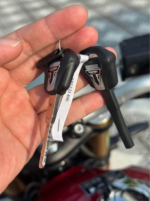 TRIUMPH SPEED 400 – HẢI QUAN CHÍNH NGẠCH, MỚI ĐẾN MỨC CHƯA ĐỔ XĂNG