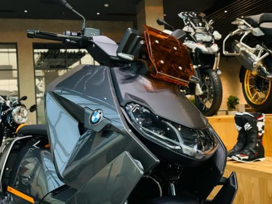 Cần bán BMW CE 04 – Tương lai di chuyển trong tầm tay bạn!