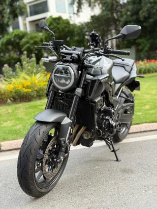 Cần bán, bán xe Honda CB650 2023 Black Edison siêu mới