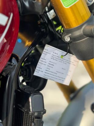 TRIUMPH SPEED 400 – HẢI QUAN CHÍNH NGẠCH, MỚI ĐẾN MỨC CHƯA ĐỔ XĂNG