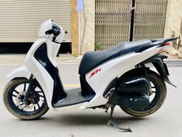 Cần bán xe Sh150i sản xuất 2018