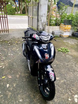Cần bán xe Honda SH đời 2018 CBS 125i