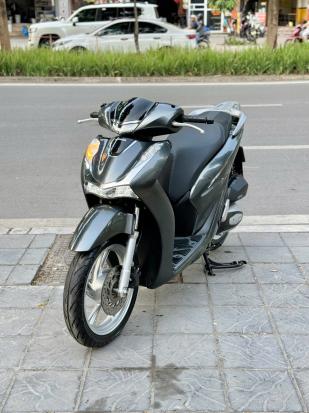 Cần bán xe Honda SH 125 2022 màu xám