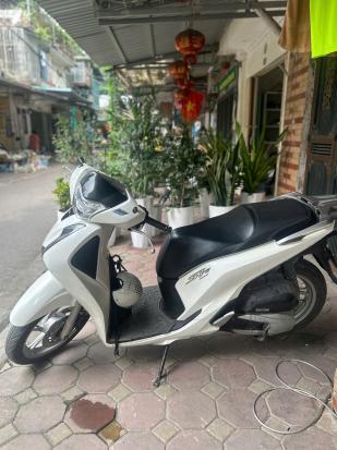 Cần bán xe SH 150i ABS 2018 màu trắng