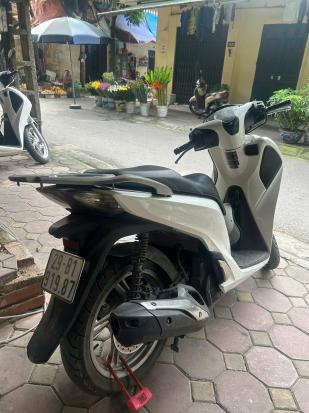 Cần bán xe SH 150i ABS 2018 màu trắng