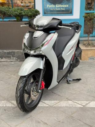 Cần bán, bán xe SH 125 ABS 2024 màu xám xi măng siêu lượt Like new chính chủ
