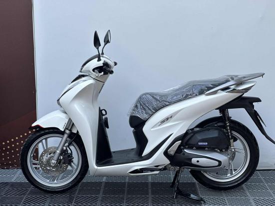Cần bán xe Honda SH Việt 125i ABS siêu mới 2021 siêu lướt