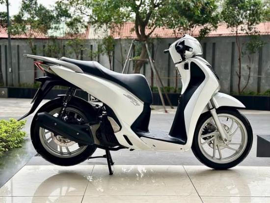 Cần bán xe SH125i 2016