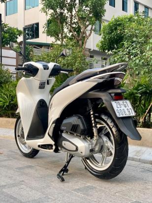 Cần bán, bán xe Sh125 cbs 2021