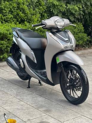 Cần bán xe SH Mode 125i ABS 2023 màu bạc nhám