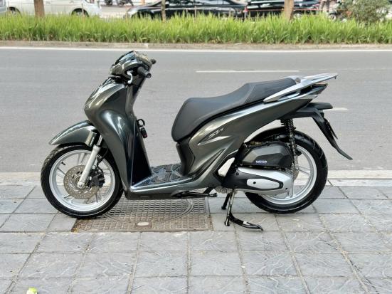 Cần bán xe Honda SH 125 2022 màu xám