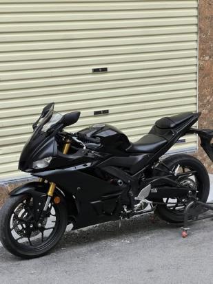 Cần bán Yamaha R3 2021 chính chủ đập thùng