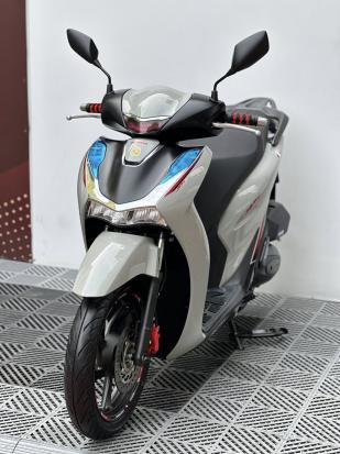 Cần bán xe SH 125 abs 2025