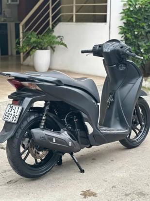 Cần bán xe SH 150 2016