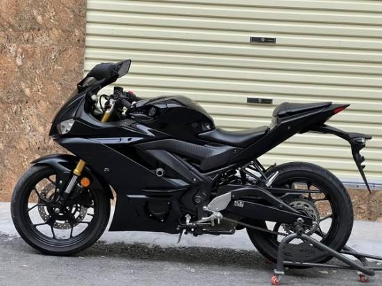Cần bán Yamaha R3 2021 chính chủ đập thùng