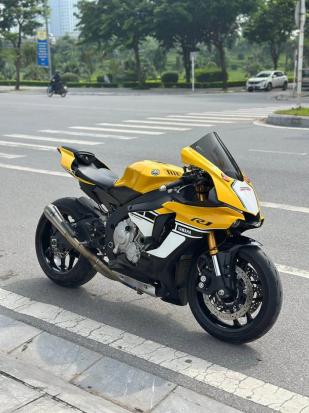 Bán xe Yamaha R1 2016 bản kỉ niệm