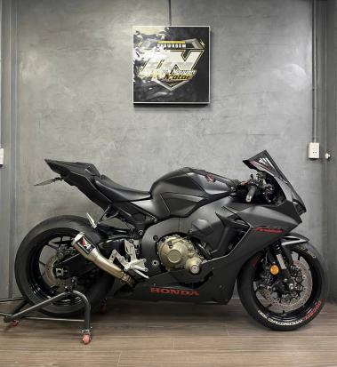 Bán xe CBR1000RR 2017 HQCN chính chủ