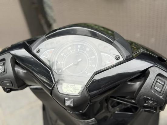 Cần bán SH 125 ABS cuối 2017 màu đen chính chủ, like new, odometer 12.000km, siêu lướt