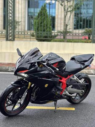 Cần bán xe CBR250RR