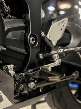 Cần bán Kawasaki ZX6R