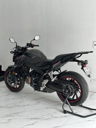 Cần bán Honda CB650F sx2018