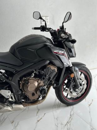 Cần bán Honda CB650F sx2018