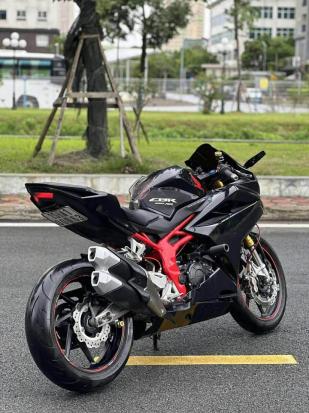 Cần bán xe CBR250RR