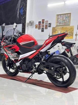 Cần bán Kawasaki Ninja 400 đăng ký 2019, odo 18k, giá 80tr800