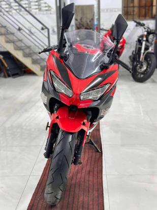 Cần bán Kawasaki Ninja 400 đăng ký 2019, odo 18k, giá 80tr800
