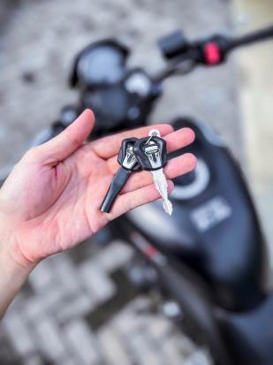 Cần bán xe Triumph Trident 660