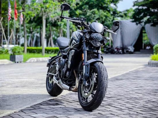 Cần bán xe Triumph Trident 660