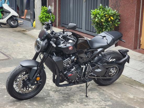 Cần bán, bán xe #Cb1000r Neo Black Edition đk 2024 odo 3k