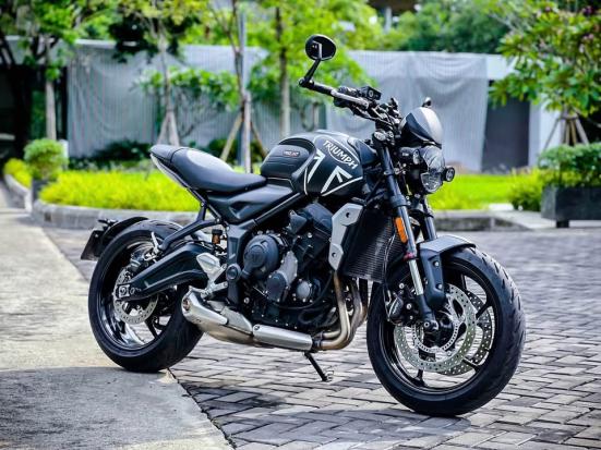 Cần bán xe Triumph Trident 660