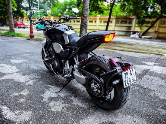 Cần bán Honda CB1000R Neo Sport - Date 2019 chính chủ biển số Hà Nội
