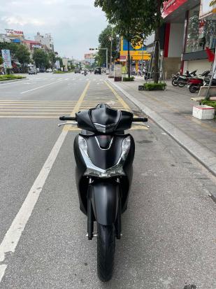 Cần bán SH160i sản xuất 12/2024