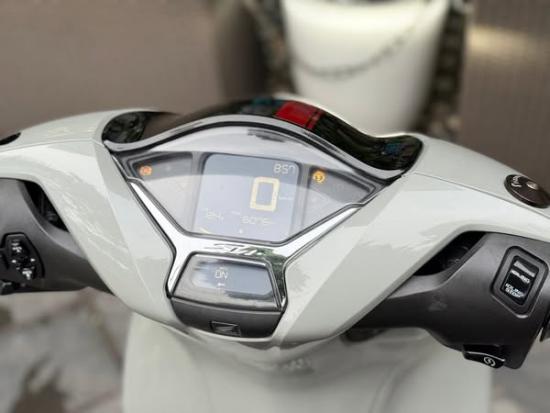 Cần bán SH 125 ABS cuối 2023 đẹp keng, xe chính chủ đầy đủ giấy tờ, máy zin nguyên bản